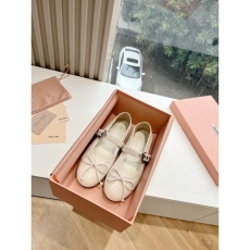 Miu Miu flat shoes